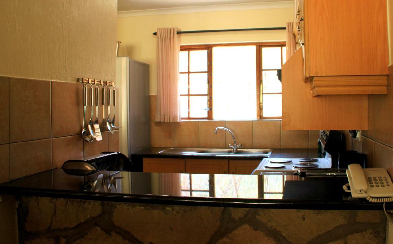 Gooderson Leisure Riverbend Chalets Self Catering And Timeshare Gold Crown Resort Drakensberg Garden Exterior photo
